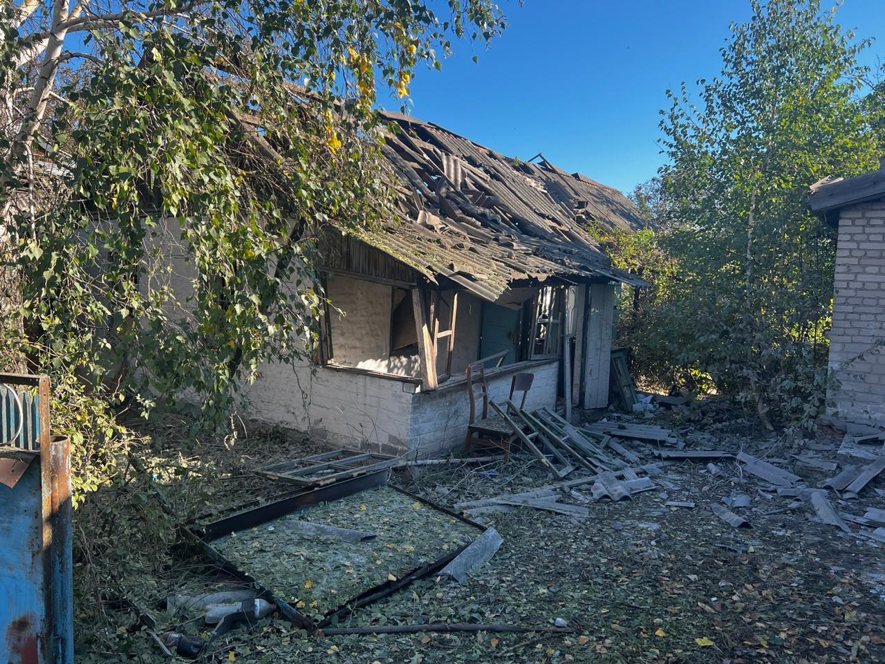 Сутки в Донецкой области: россияне обстреляли 16 гражданских объектов и убили по меньшей мере 4 человека. Среди раненых есть ребенок 7