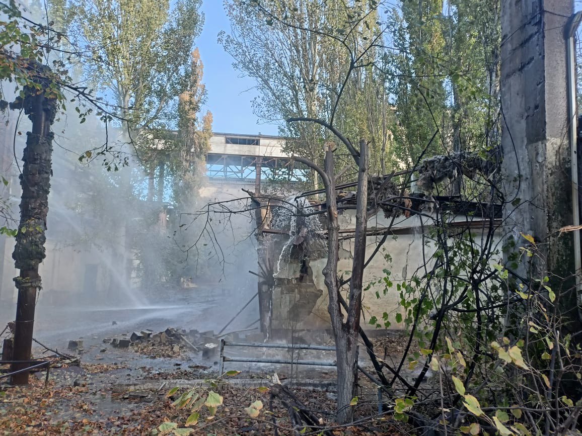 Сутки в Донецкой области: россияне обстреляли 18 населенных пунктов, ранили 16 мирных жителей (некоторых смертельно) 3