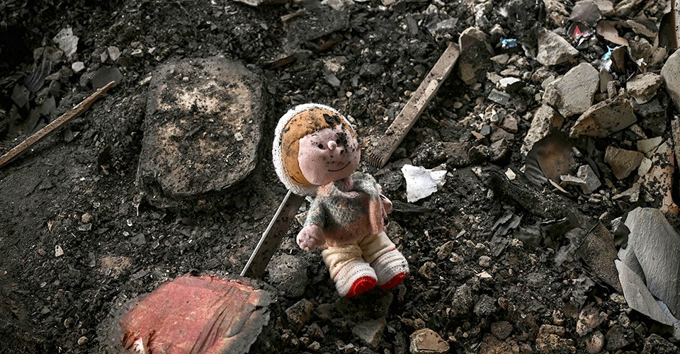 Россияне убили по меньшей мере 422 украинских ребенка. Треть из них из Донецкой области