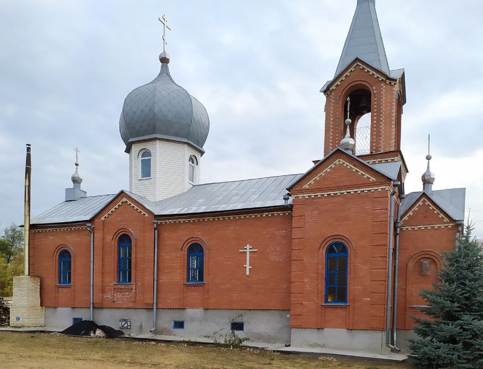 Храм Северска стал центром поддержки для своих верующих. Как проходят службы под атаками россиян (ФОТО)