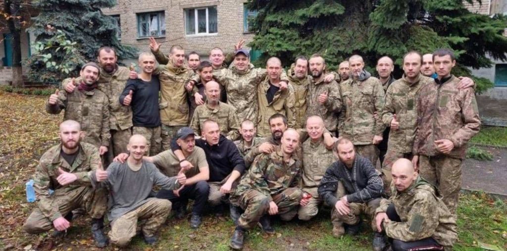 Украина освободила еще 32 пленных военных