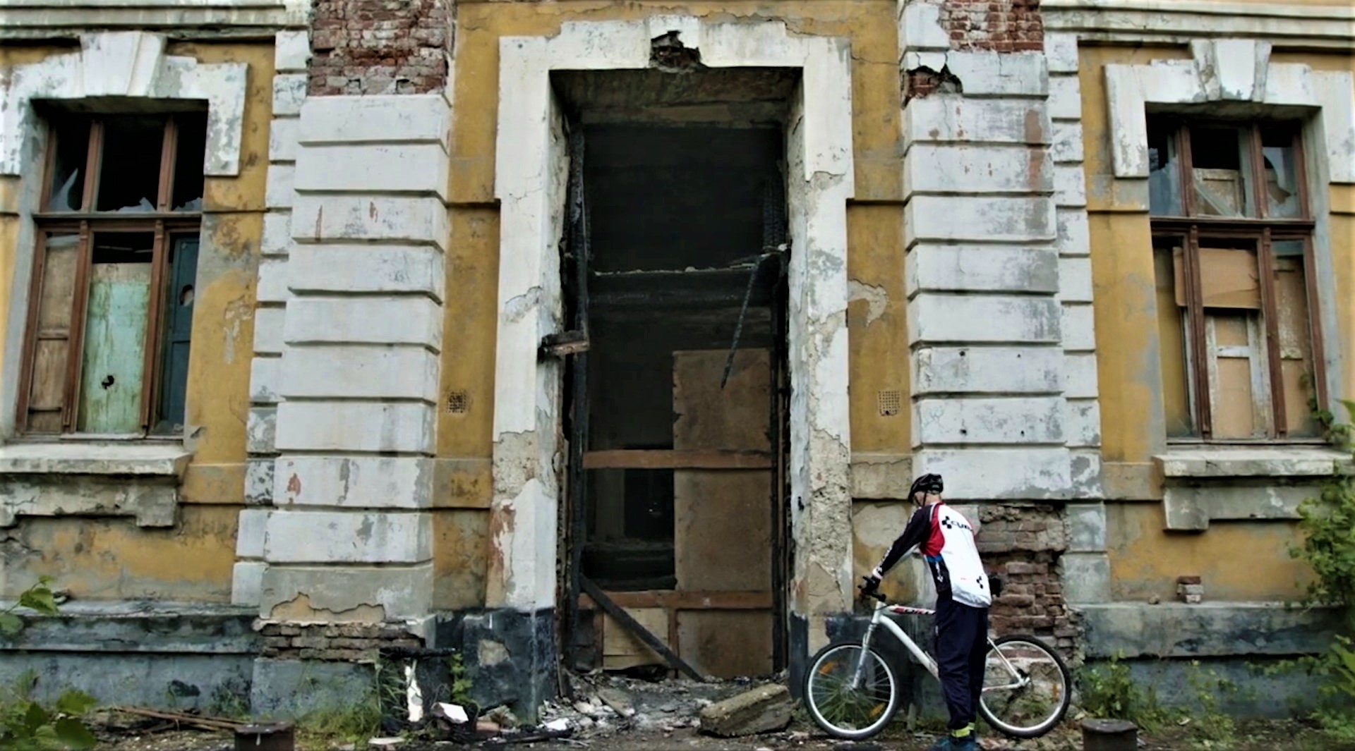 скріншот фільму ЄвроДонбас у Лисичанську