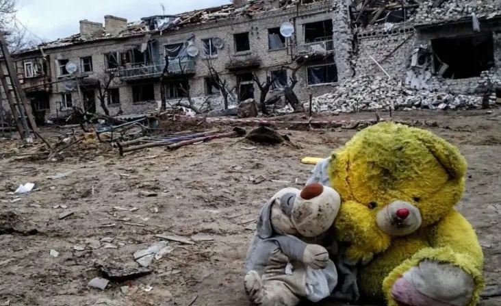 С начала открытого вторжения россияне убили в Украине по меньшей мере 430 детей, — Офис генпрокурора