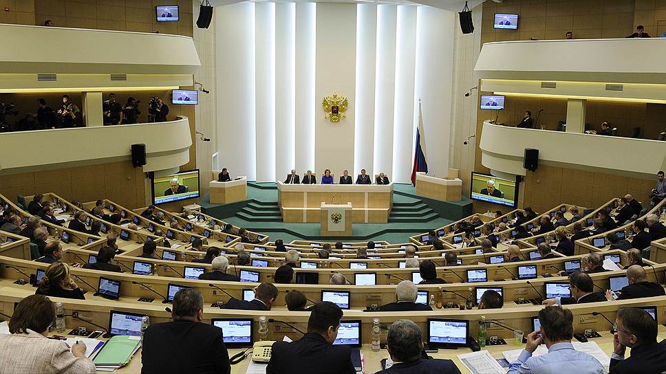 Рада Федерації Росії схвалила “договори” про анексію чотирьох областей України