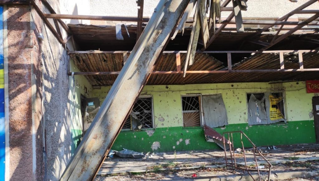 Сутки в Донецкой области: оккупанты убили 6 гражданских, повредили больницу и жилые дома (сводка)