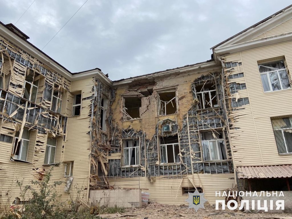 Сутки в Донецкой области: российские оккупанты обстреляли 10 городов и сел, травмированы 2 детей, погибли минимум 2 человека (ФОТО)