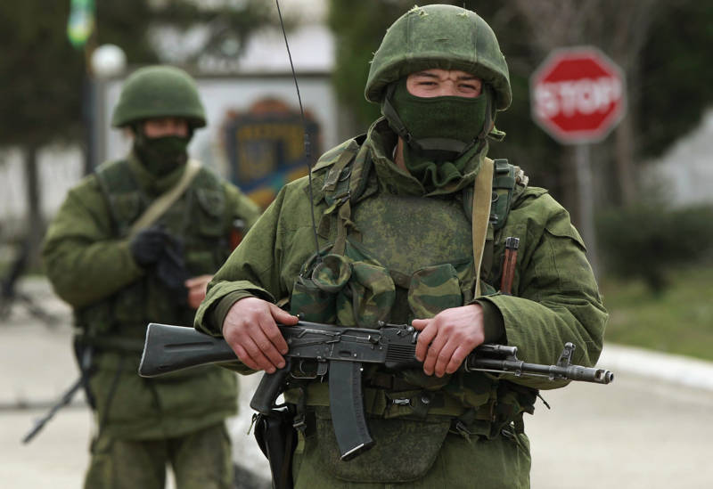 В оккупированных районах Украины россияне собираются объявить военное положение. Что это означает
