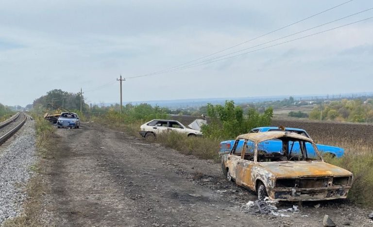 Росіяни розстріляли щонайменше 20 людей в автоколоні між Сватовим та Куп’янськом,  —  СБУ (ФОТО, ВІДЕО)