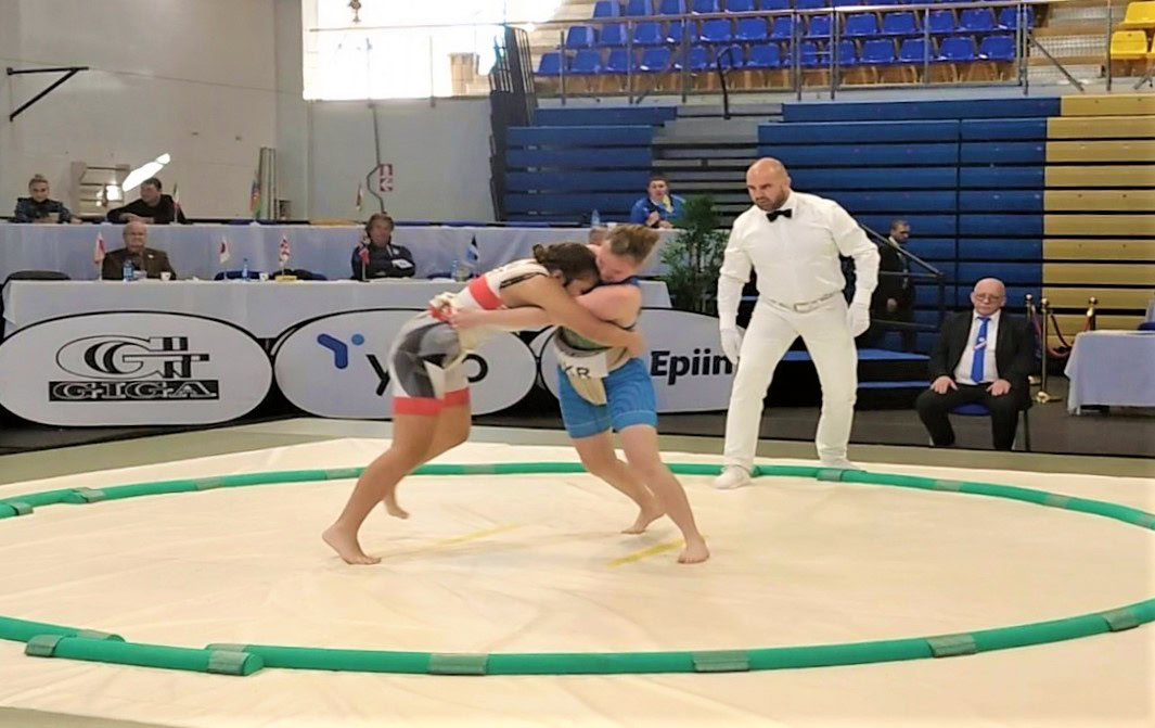 спортсменка сумо з Бахмута на ринзі в Естонії