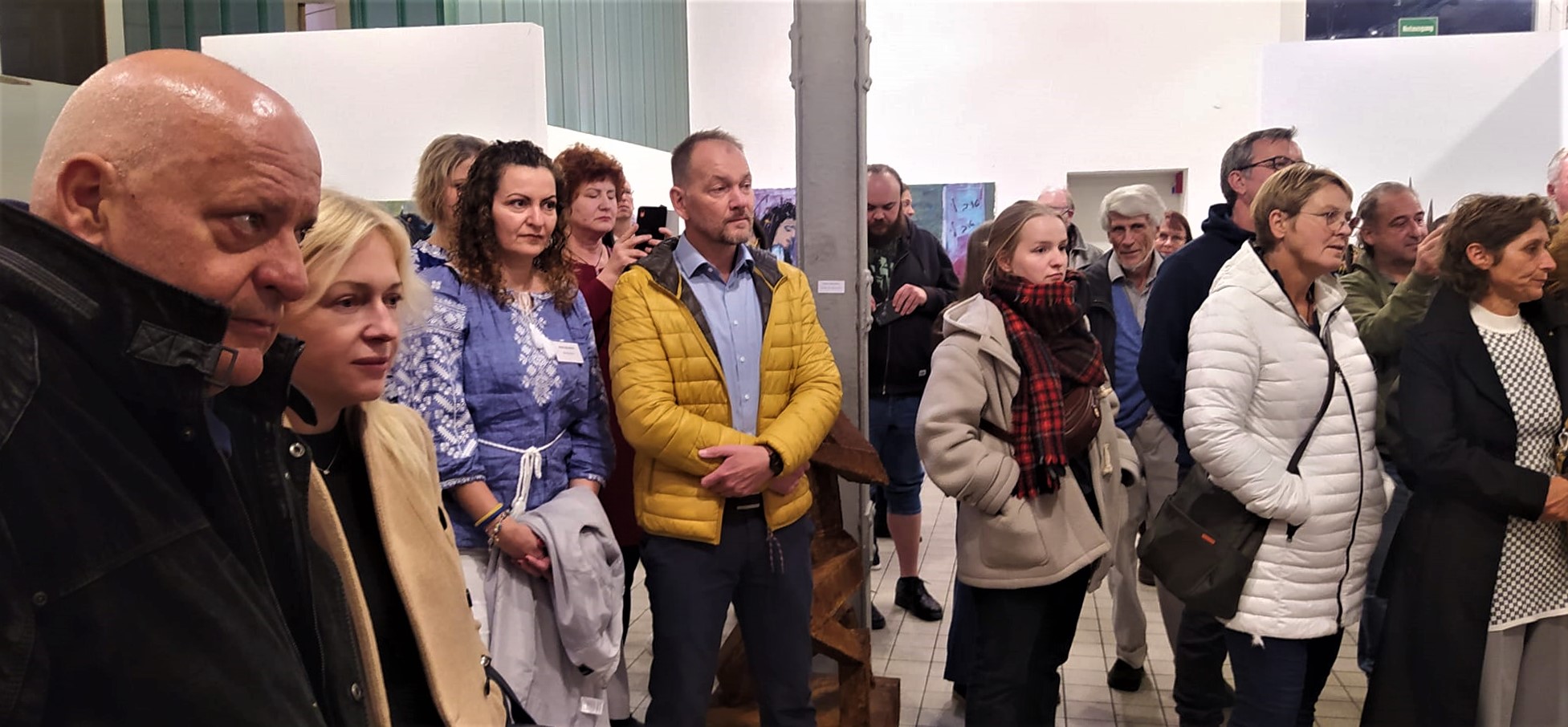 відвідувачі виставки Олени Клочко в Німеччині