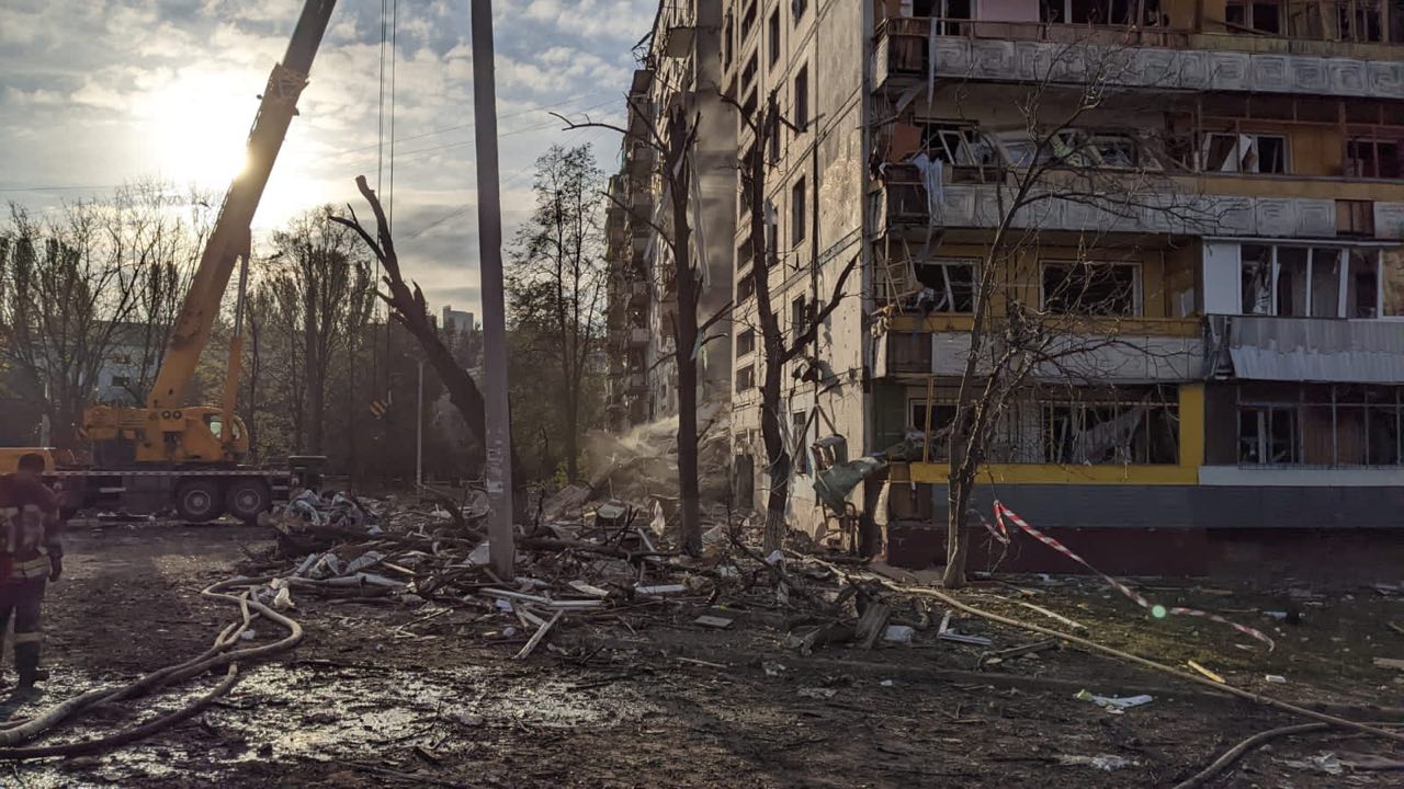разрушенные 9-этажки в Запорожье