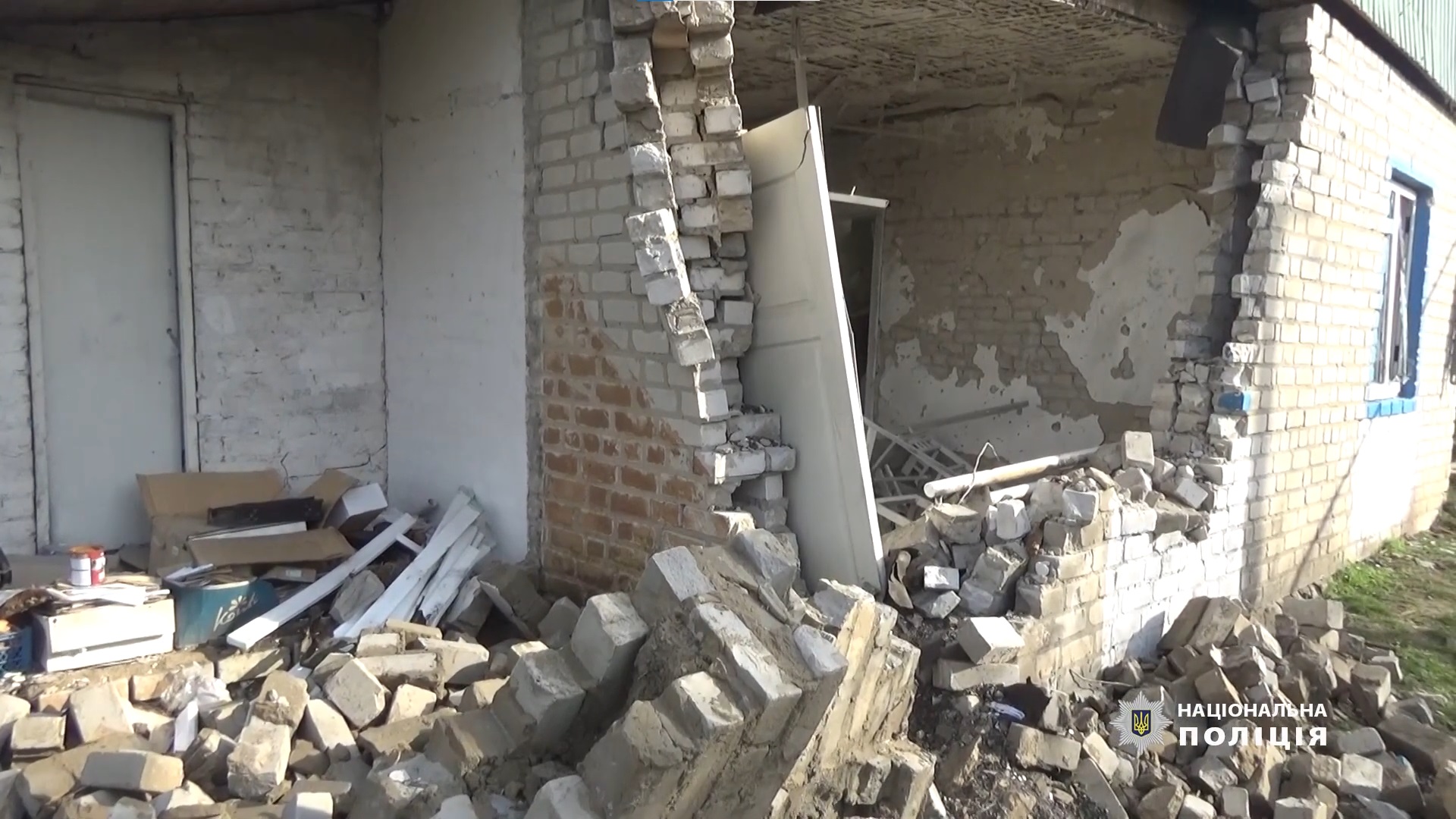 В селе Коровий Яр в Донецкой области осталось 90 жителей, среди них 7 детей, а большинство домов разрушены (ФОТО) 2
