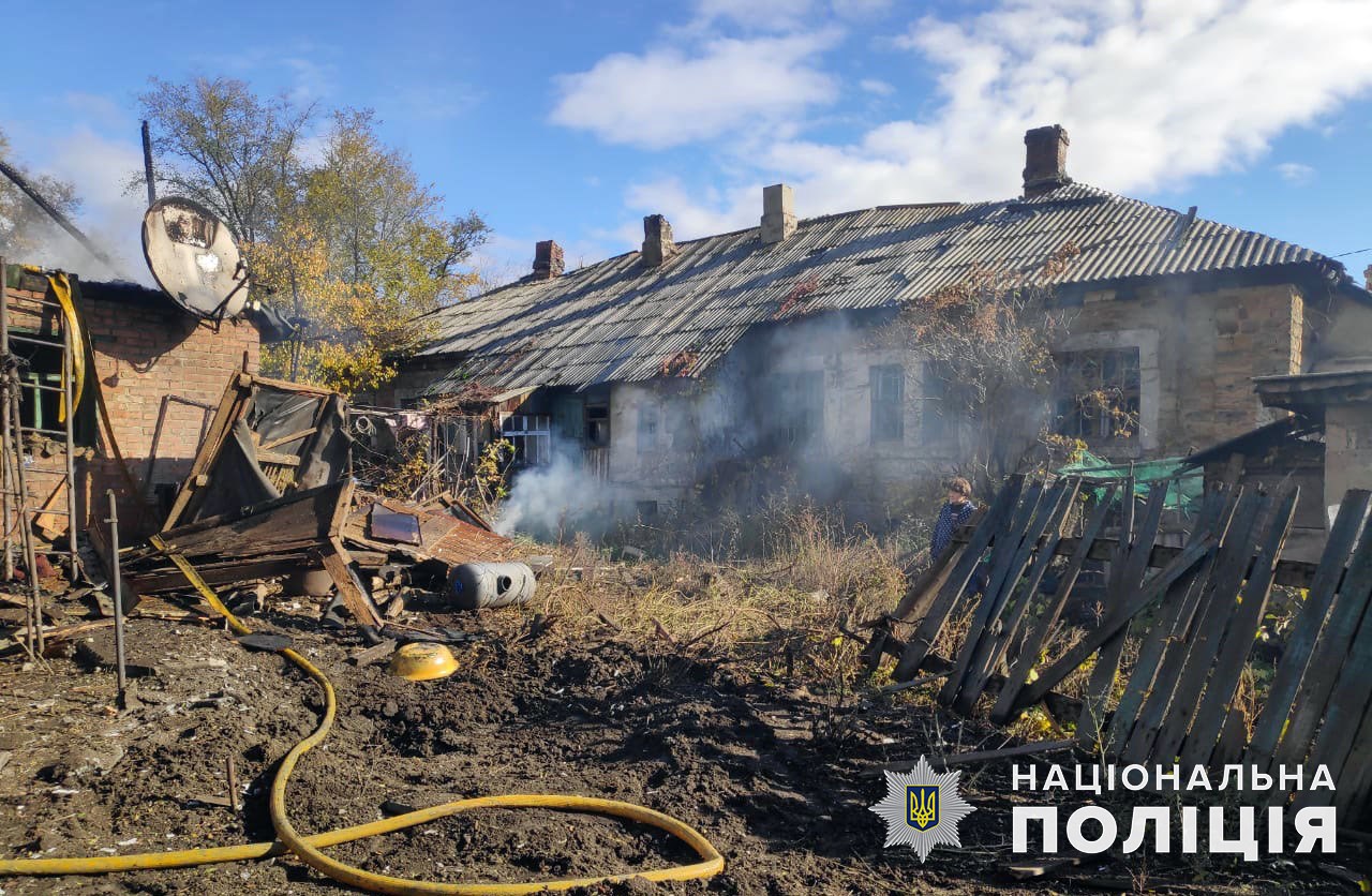 Сутки в Донецкой области: россияне обстреливали область по меньшей мере 33 раза, погибли 3 мирных жителя 8