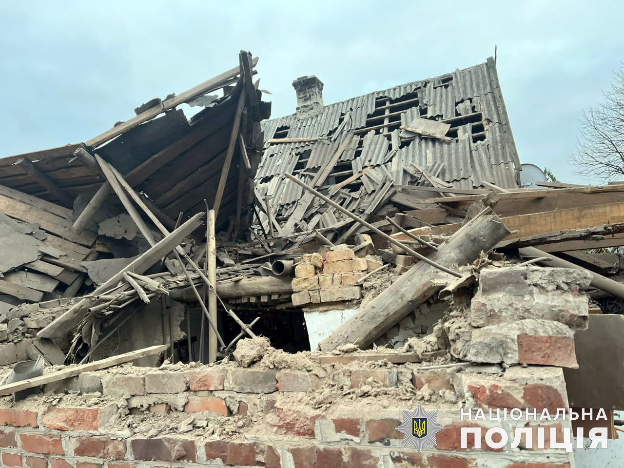 10 листопада росіяни обстріляли 9 населених пунктів Донеччини, вбили та поранили 7 жителів 8