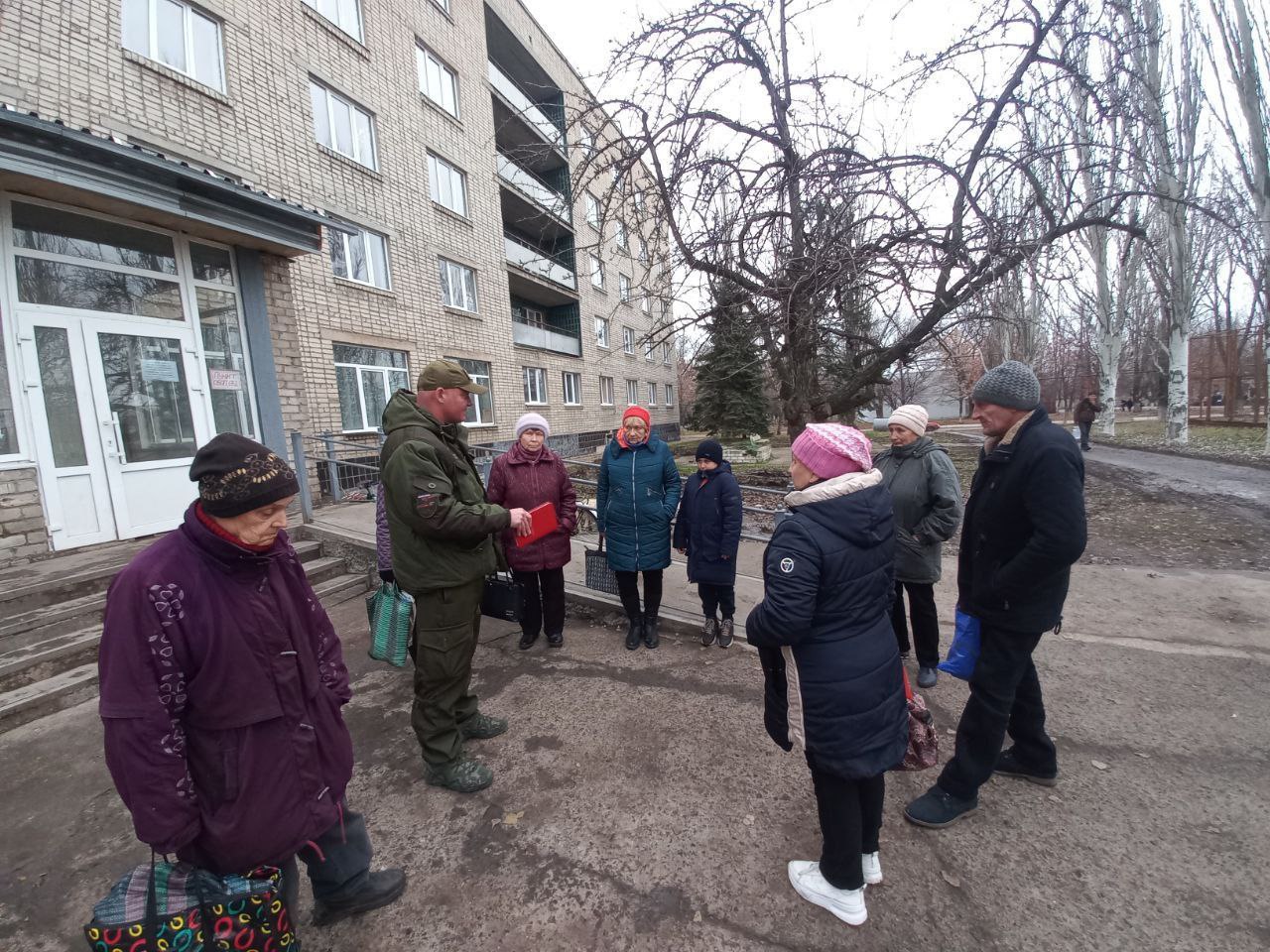 В оккупированных россиянами Светлодарске и Мироновском дети уже 3 месяца не учатся в школах 2