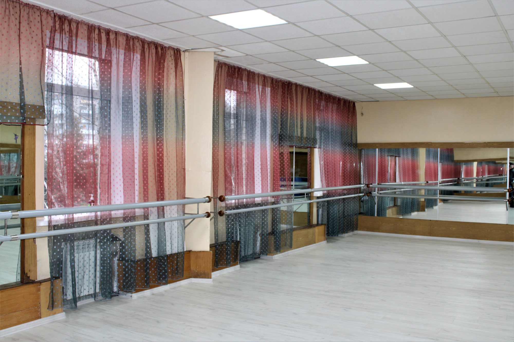 гімнастичний зал у палаці культури у Світлодарську
