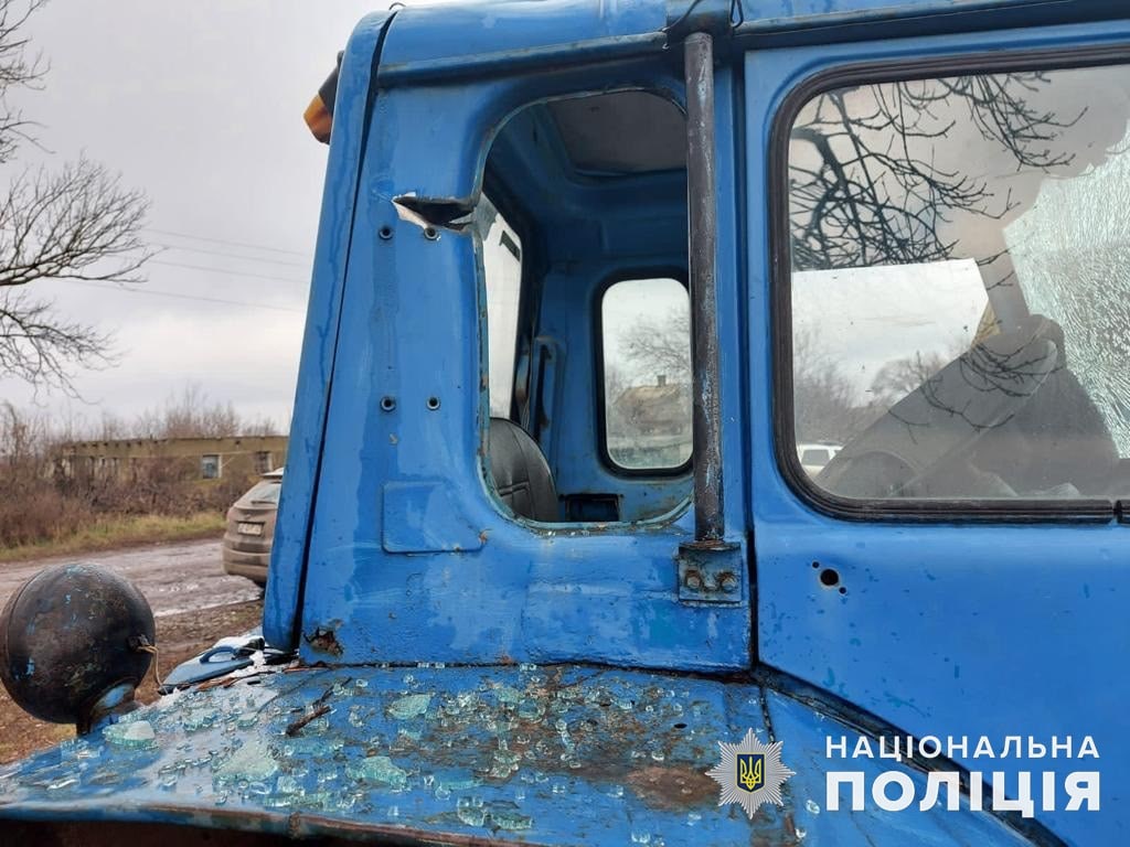 обстріляна вантажівка в Донецькій області
