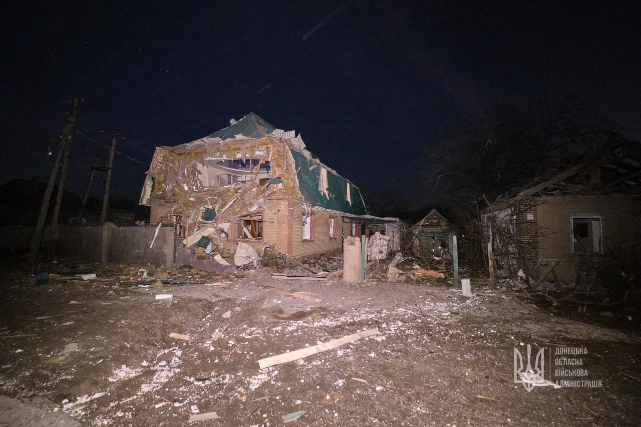 обстріляний житловий квартал у Краматорську