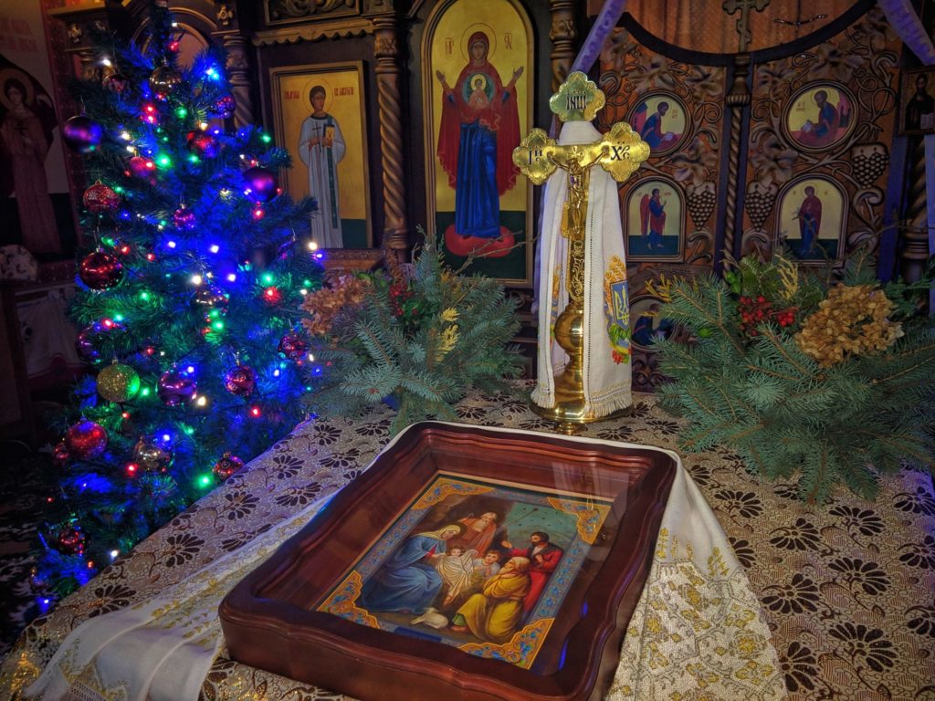 Далеко від дому, але з Богом у серці: як цьогоріч українці відзначатимуть Різдво в умовах війни (ФОТО, ВІДЕО)