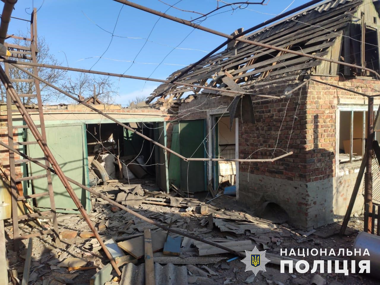 9 людей загинули та ще 15 поранені: за добу росіяни обстріляли 14 населених пунктів на Донеччині (зведення) 10