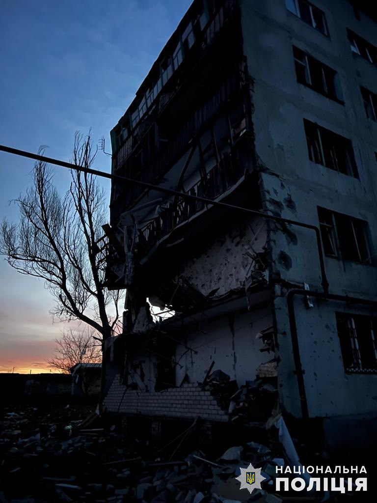 Загинули 4 людей: у четвер росіяни обстріляли 10 населених пунктів Донеччини (зведення) 2