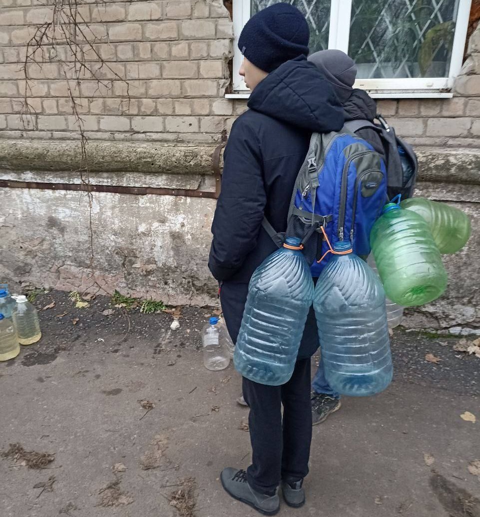 Донецьк сьогодні очима місцевої мешканки: про обстріли, виплати, компослуги та мобілізацію 2