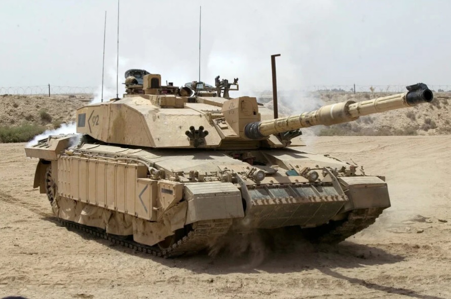 Польша передаст Украине роту танков Leopard 2, Великобритания также анонсировала передачу своих танков 1