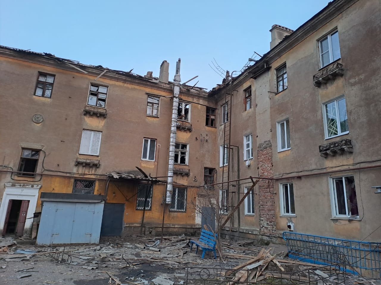 Сутки в Донецкой области: россияне попали в критическую инфраструктуру и убили двух бахмутчан (сводка) 6