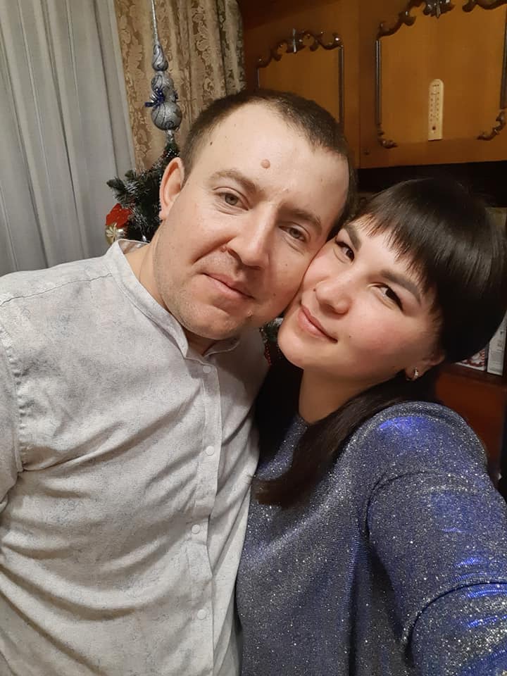 Денис Топчий з дружиною