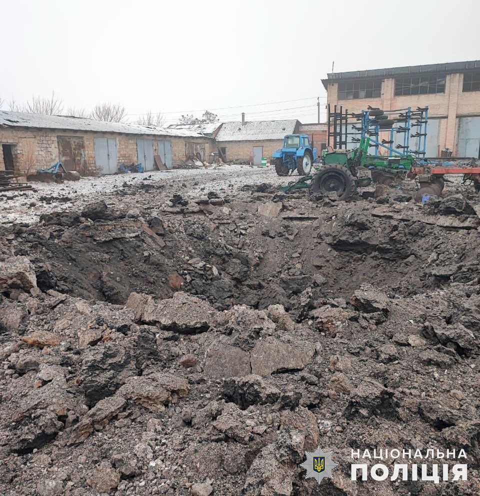 Доба на Донеччині: окупанти обстріляли житлові квартали, загинув мешканець Красногорівки (зведення) 2