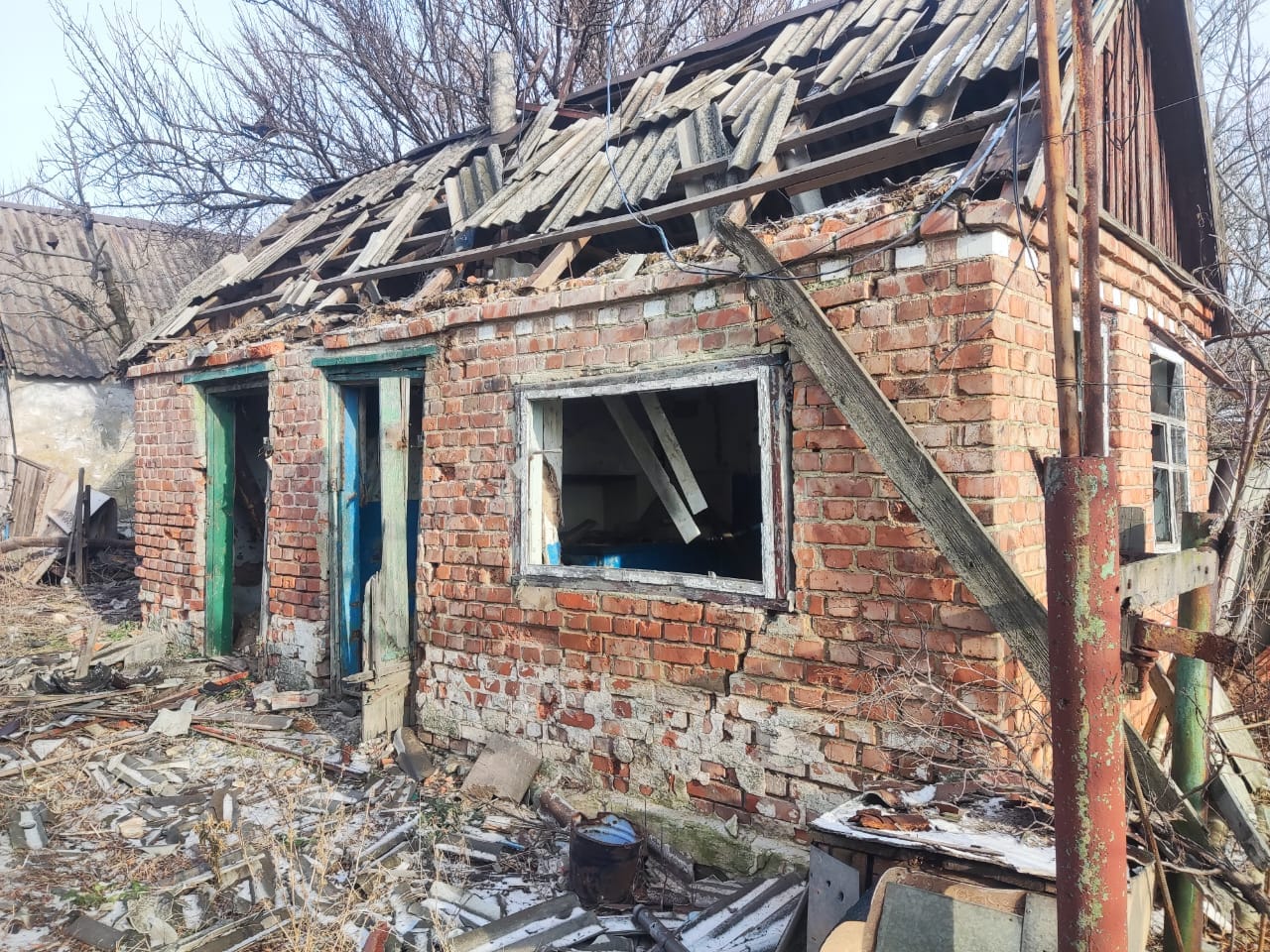 Доба на Донеччині: окупанти поцілили в школу й лікарню, загинули двоє цивільних (зведення) 3