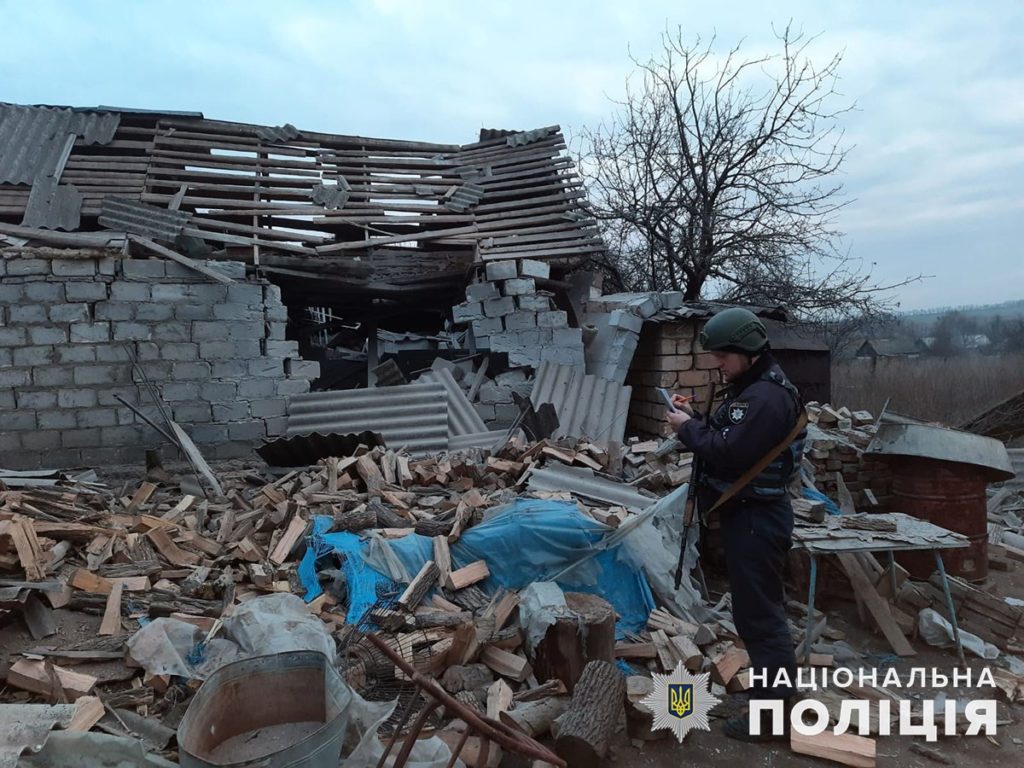 Сутки в Донецкой области: оккупанты повредили полсотни домов, ранили 4 гражданских (сводка)