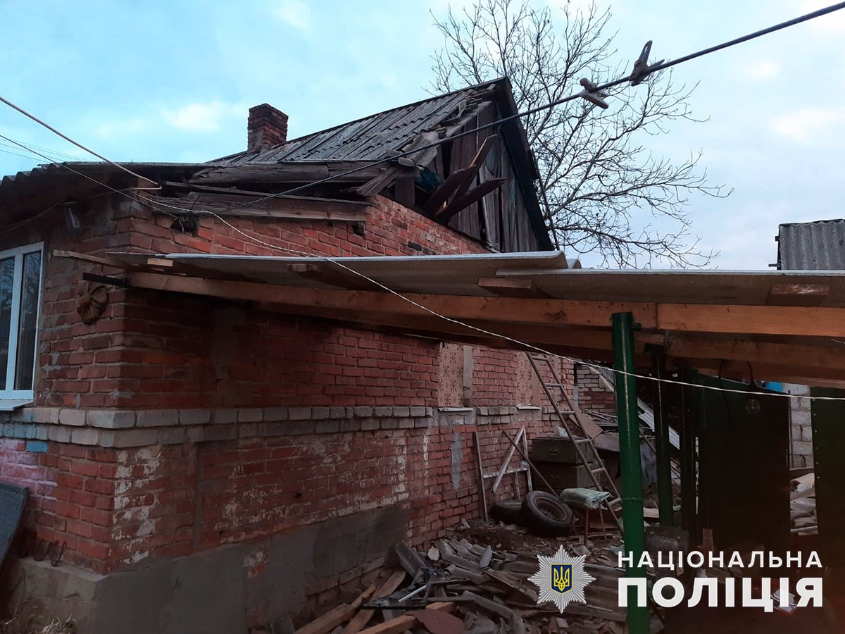 Доба на Донеччині: окупанти пошкодили півсотні будинків, поранили 4 цивільних (зведення) 5
