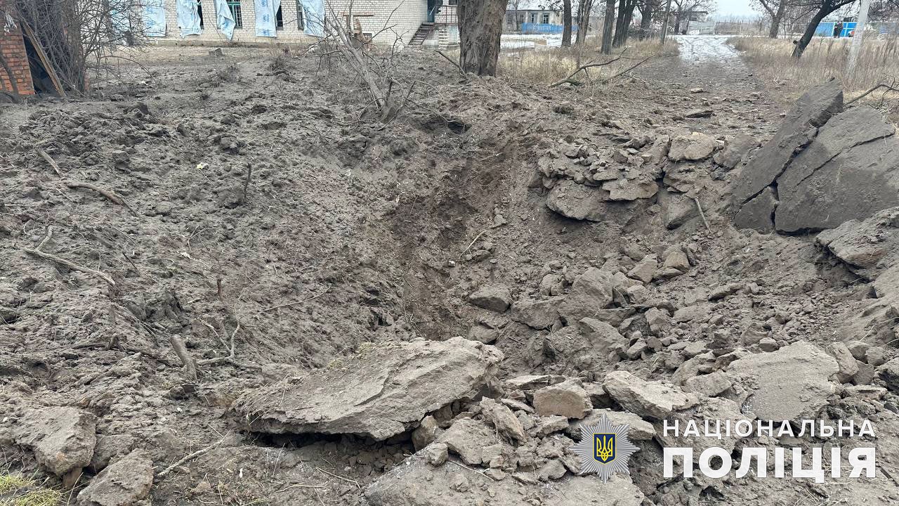 Доба на Донеччині: окупанти поцілили в школу й лікарню, загинули двоє цивільних (зведення) 7