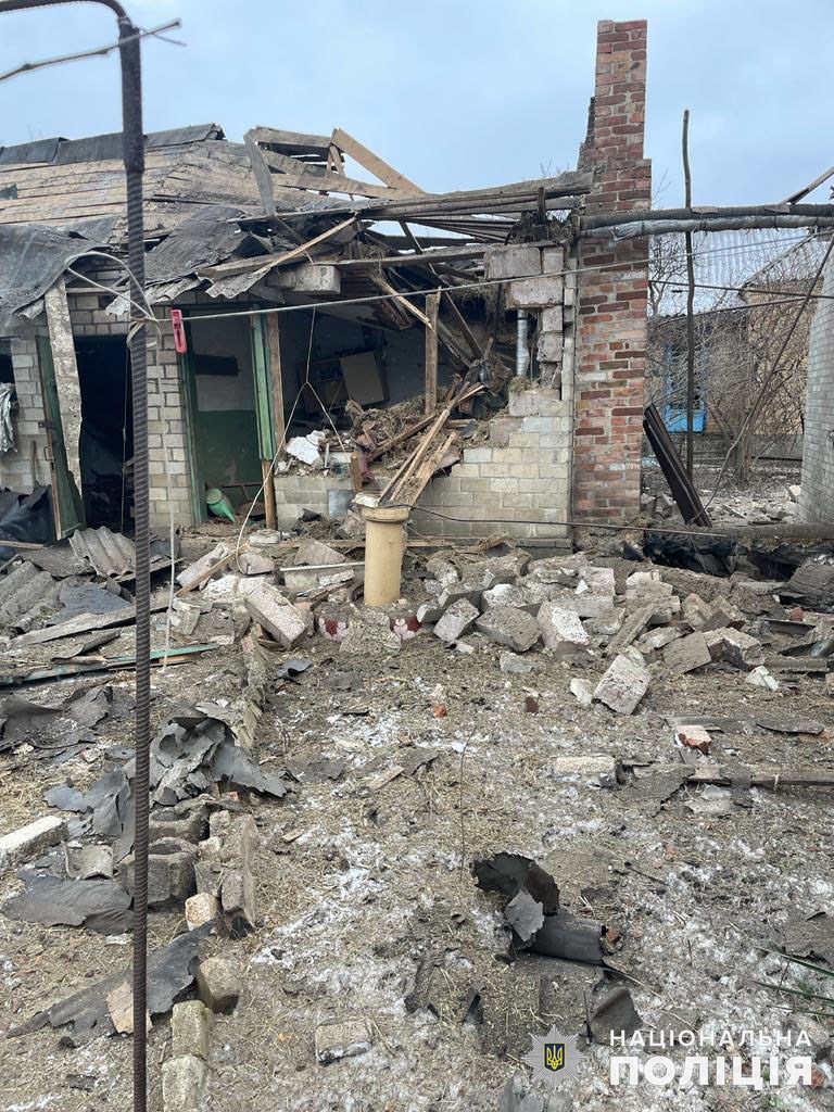 Доба на Донеччині: окупанти поцілили в школу й лікарню, загинули двоє цивільних (зведення) 9