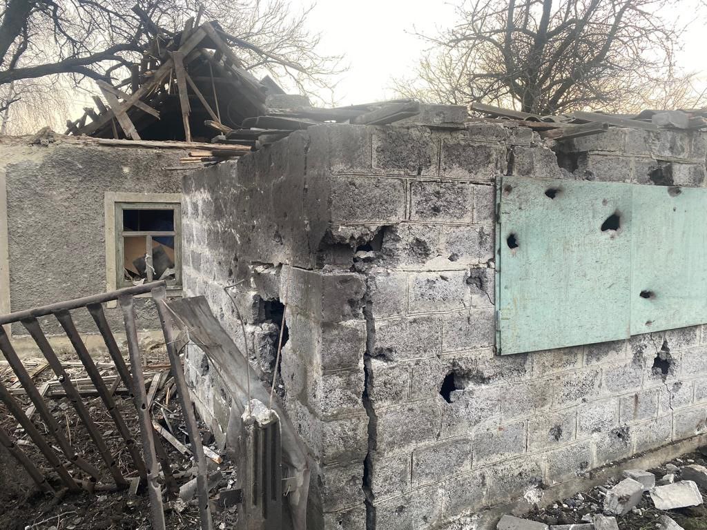 обстріляний будинок в Донецькій області