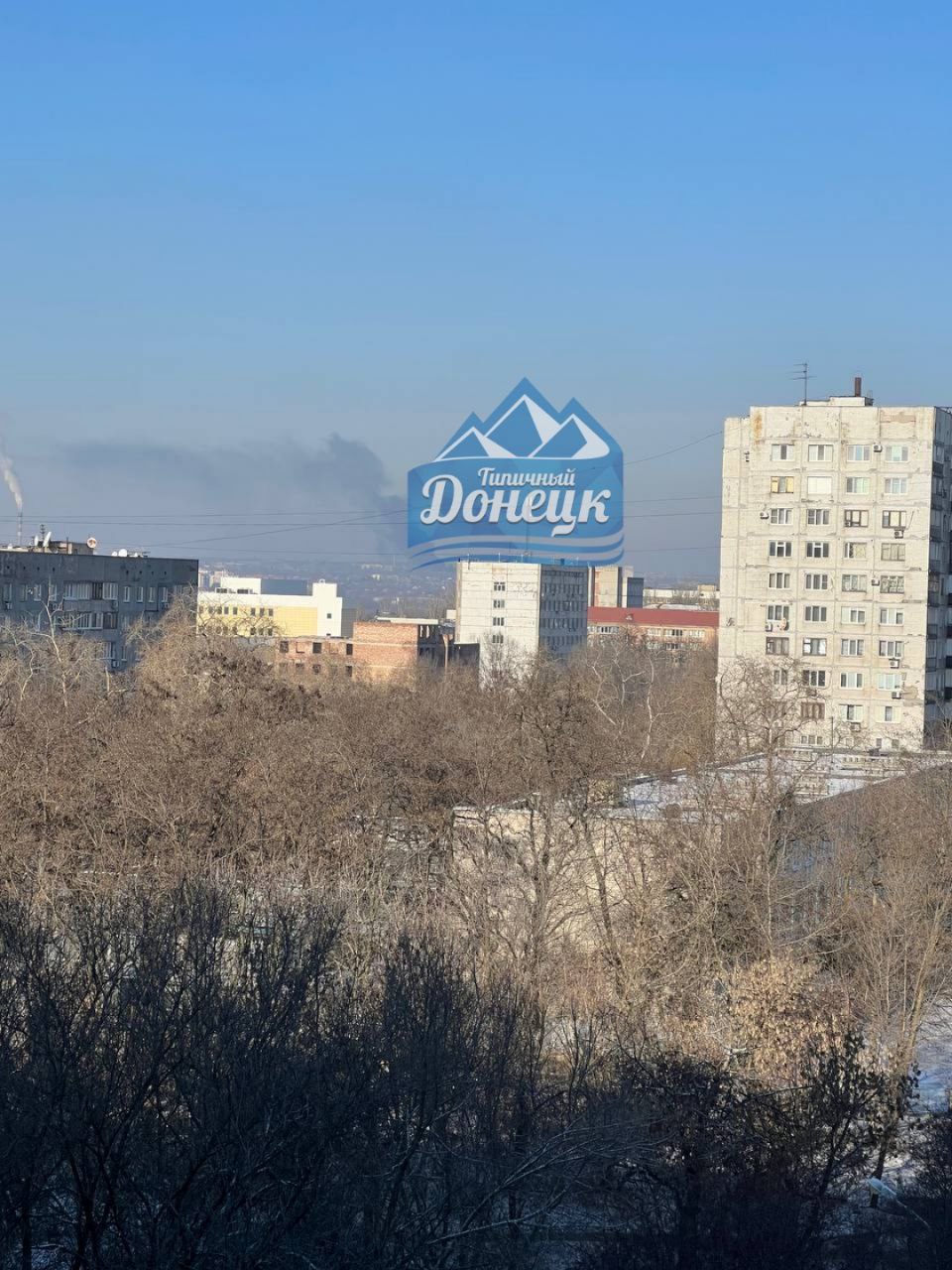 У Донецьку спалахнув металопрокатний завод, де ремонтують техніку окупантів (ФОТО, ВІДЕО) 1