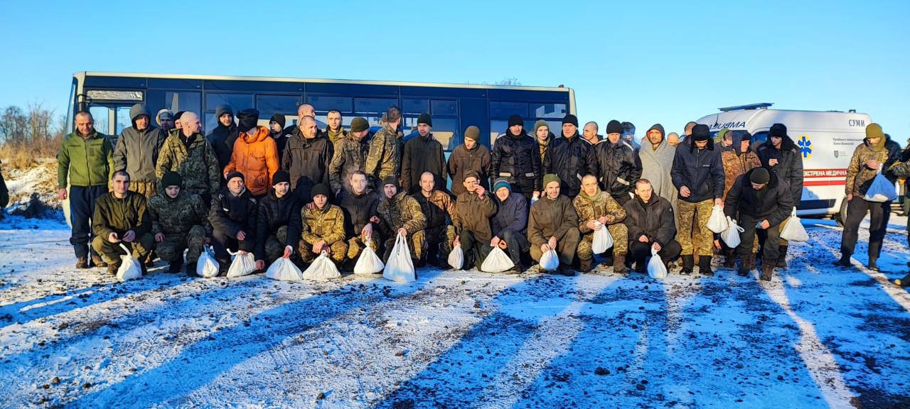 Украина вернула из плена 50 воинов, среди них есть защитники Мариуполя и Бахмута (ФОТО, ВИДЕО) 1