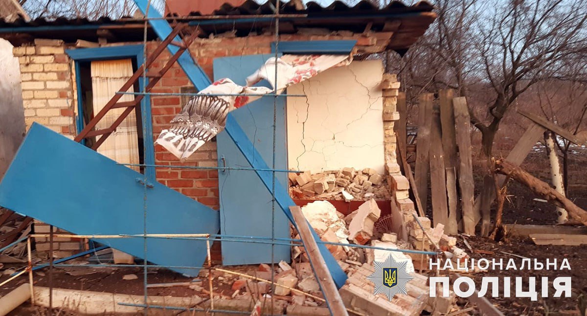 розбомблений приватний будинок в Донецькій області 2
