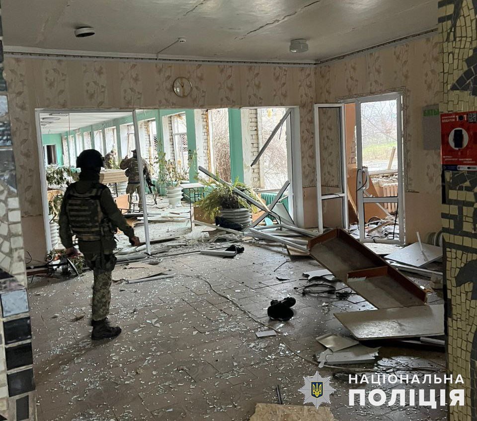 зруйнована росіянами школа у Миколаївці 2