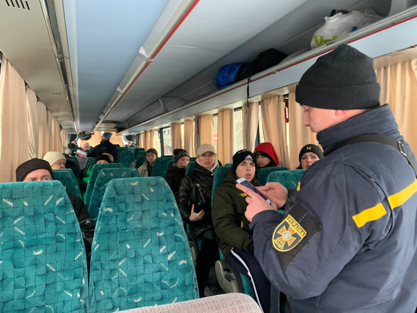 Из Константиновки и Торецка за день эвакуировали почти 70 человек (ФОТО) 1