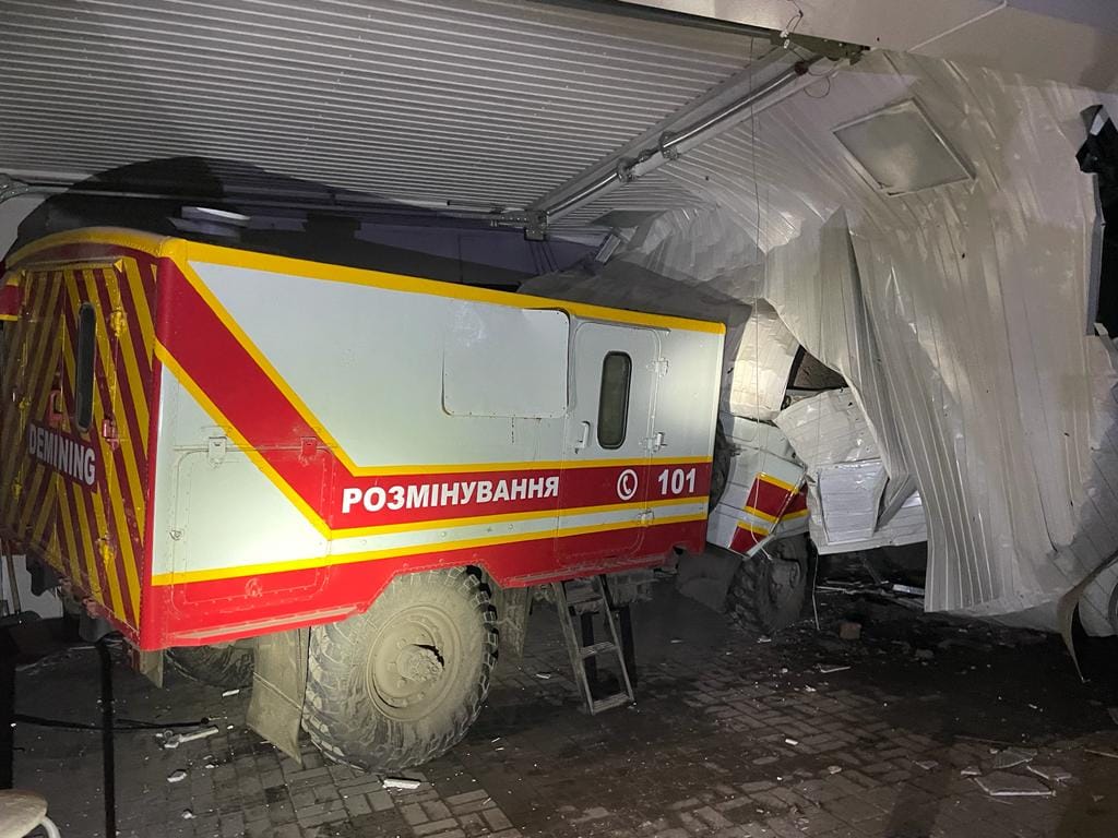 Пожарную часть в Святогорске обстреляли оккупанты: по меньшей мере один спасатель погиб, есть раненые 6