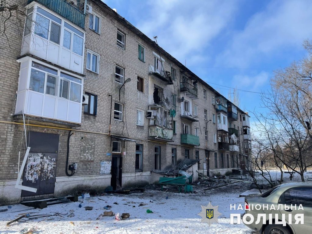 Доба на Донеччині: окупанти вгатили по лікарні, крамниці, дитсадках та оселях, вбили 2 людей (зведення, фото)