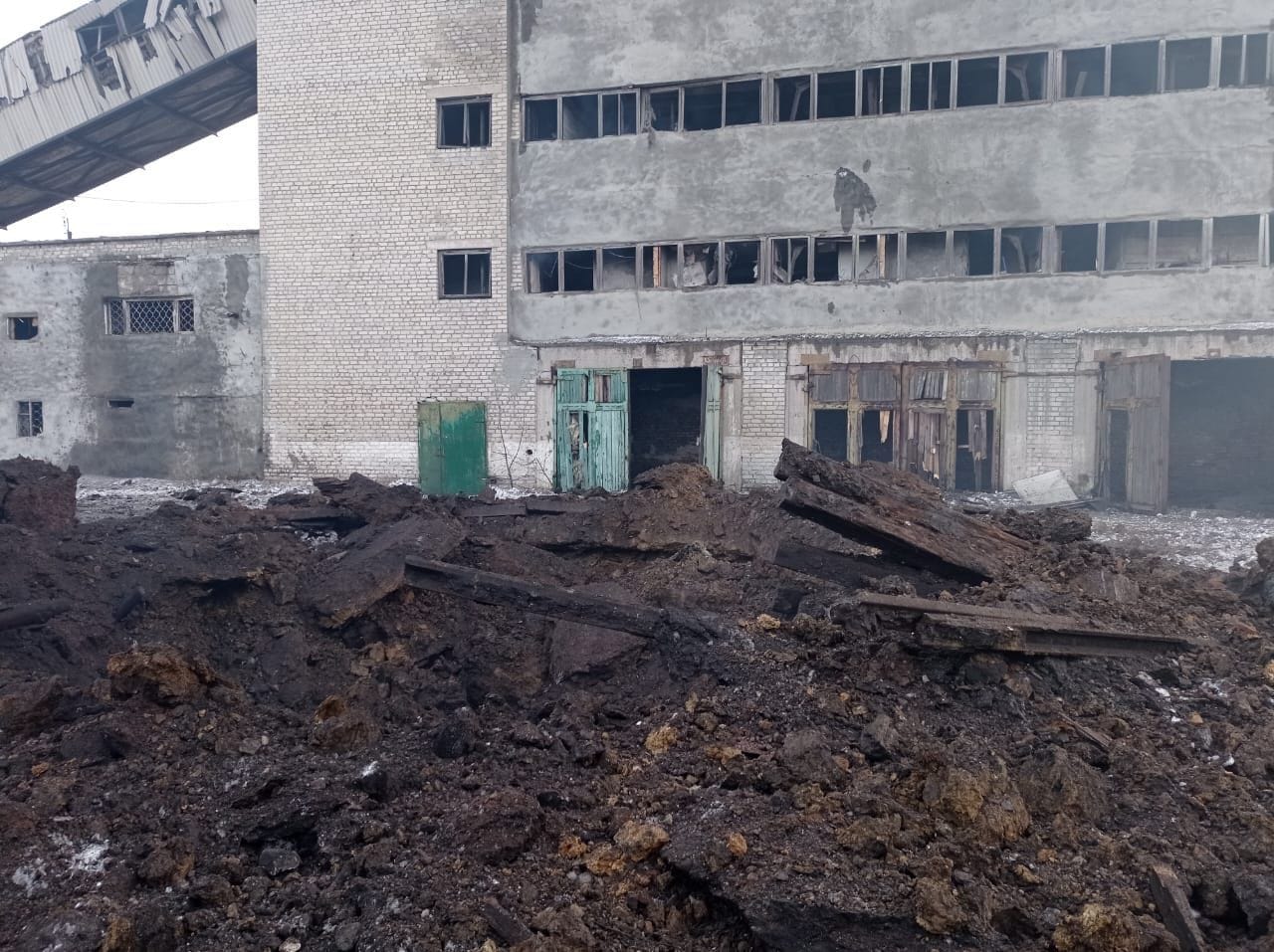 Сутки на Донетчине: оккупанты били по жилому сектору и инфраструктуре, убили трех гражданских 12