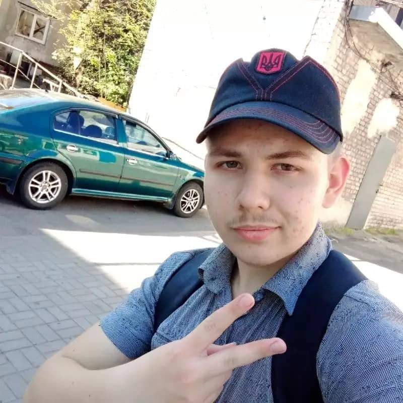 Студент-политолог, который в 18 пошел в ТРО: история пленного мариупольца Алексея Новикова 3