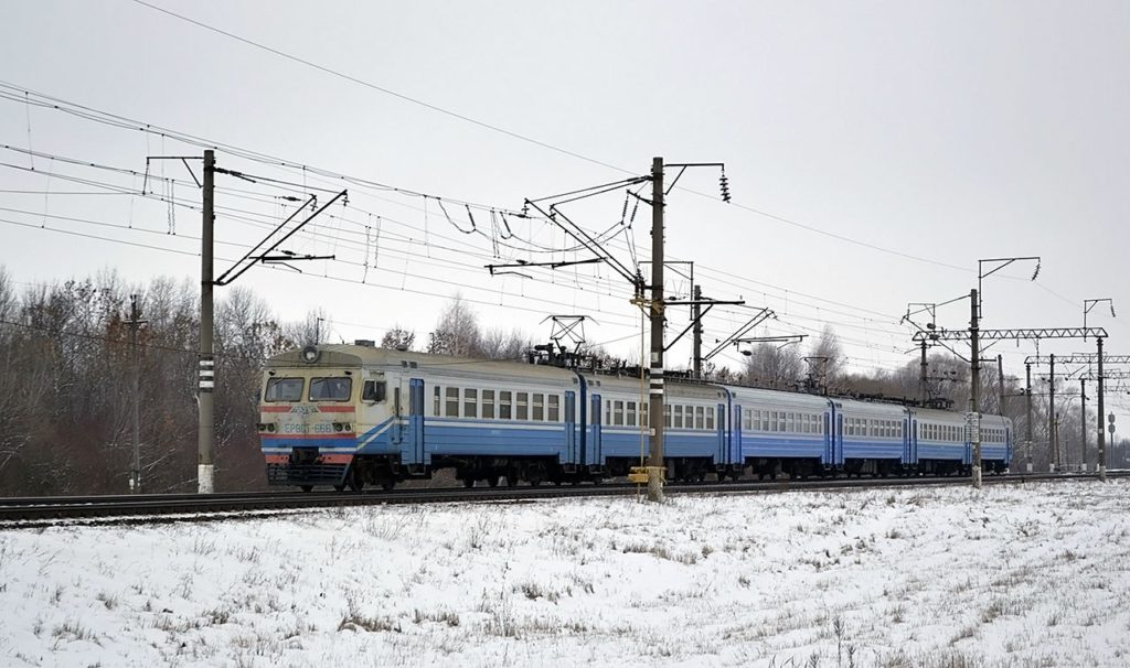 В Донецкой области отменяют 4 электрички в направлении Славянска и меняют расписание движения двух других, — “УЗ”
