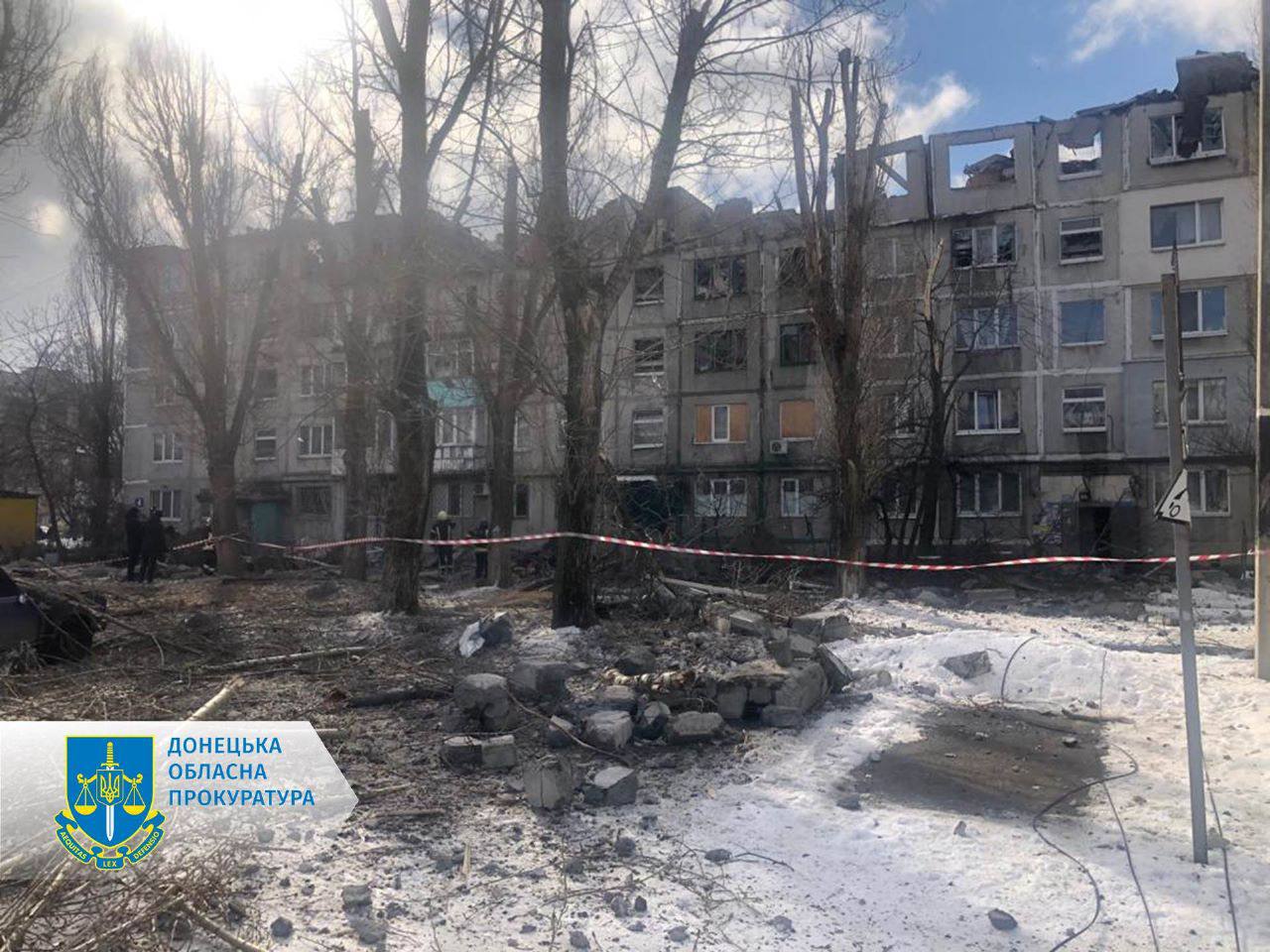 Утром 15 февраля оккупанты обстреляли Покровск, известно о 12 раненых (ФОТО, ОБНОВЛЕНО) 5