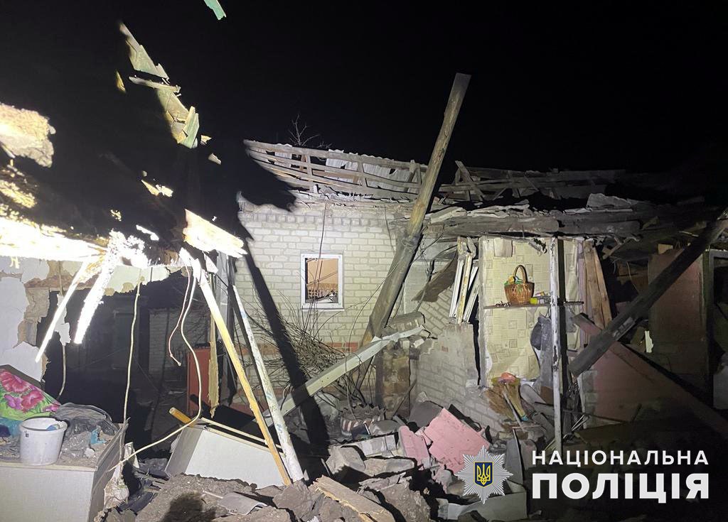 зруйнований росіянами будинок в Донецькій області 4