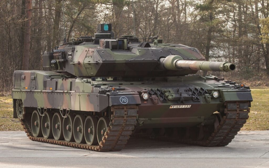 Польша передала Украине еще 10 танков Leopard, — министр обороны