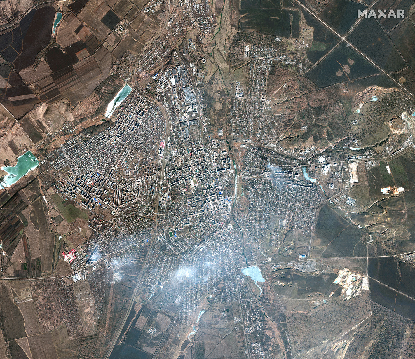 Бахмут на супутниковому фото Maxar